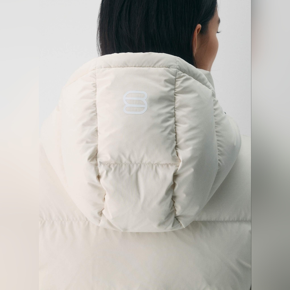 Aritzia The Super Puff™ LoHip Vest - cliMATTE™ - Picture 8 of 16